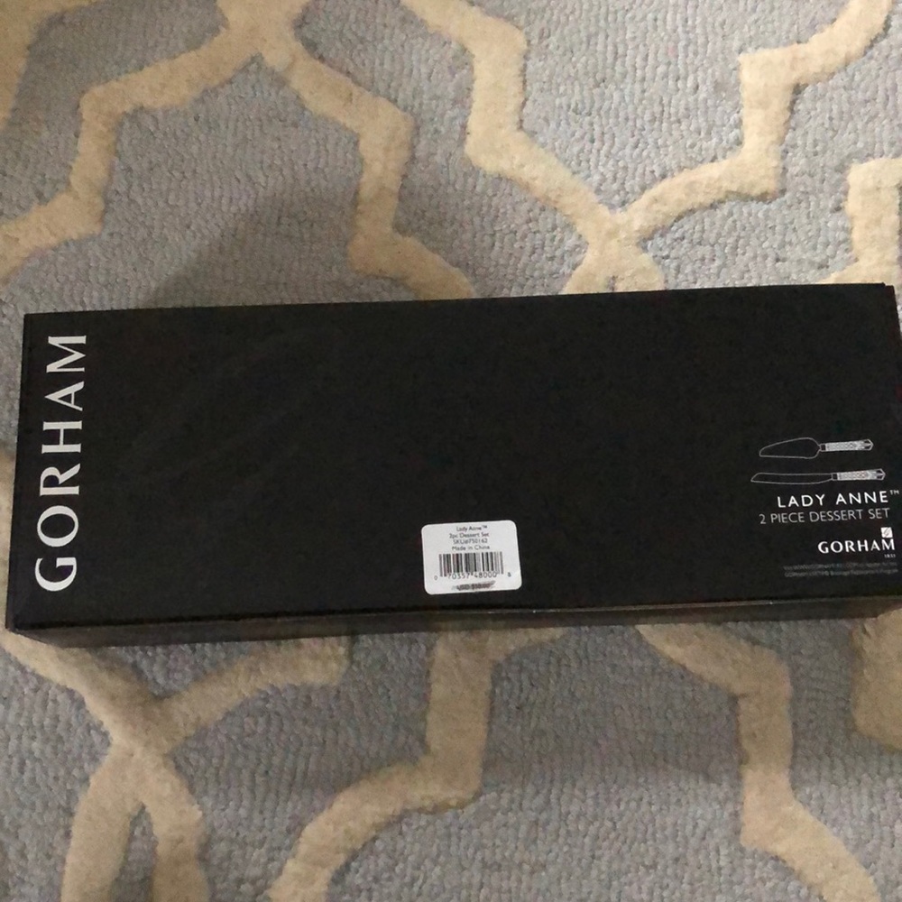 Brand new Gorham dessert cutting set
